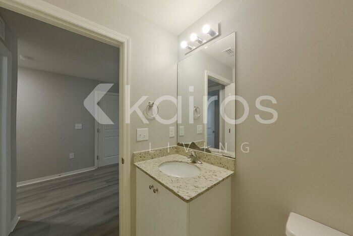 Building Photo - 2838 NW 19th Pl