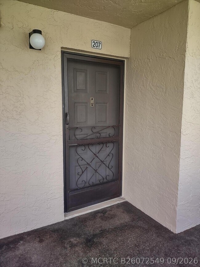 Building Photo - 3212 Strawflower Way