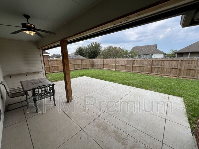Building Photo - 7335 Oak View Dr.