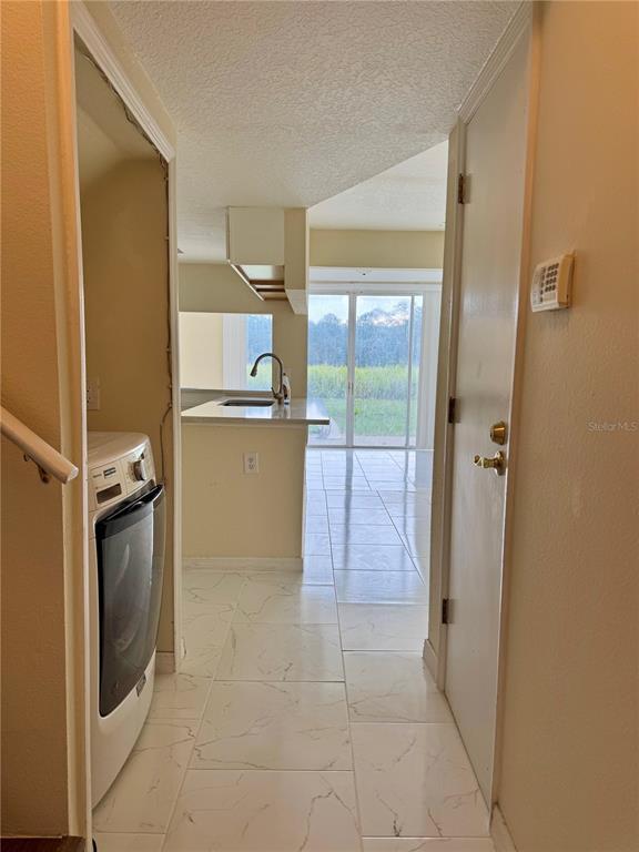 Building Photo - 425 Caribbean Dr