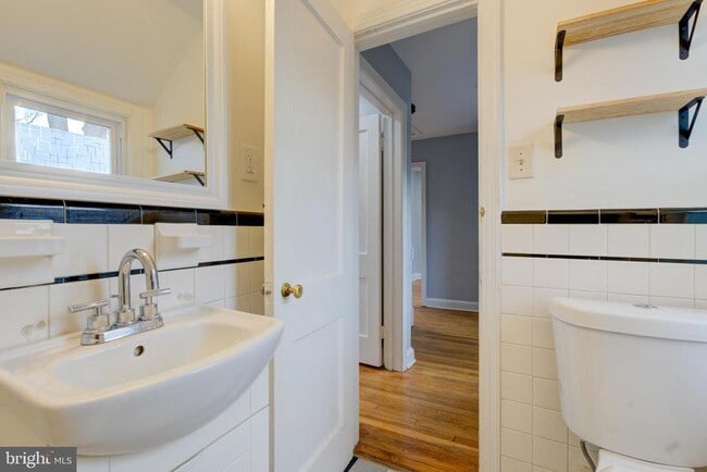 Building Photo - 6916 New Hampshire Ave