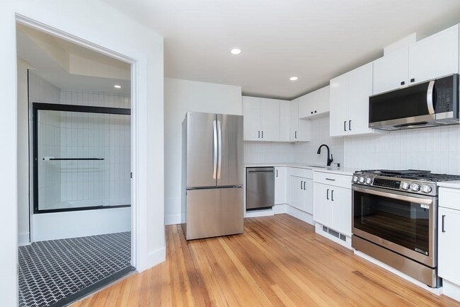 Building Photo - 77 Princeton St