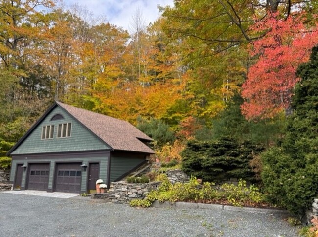 Building Photo - Beaver Meadow Road