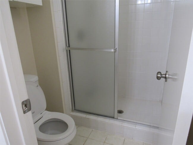 Building Photo - 10219 Prospect Hill Dr