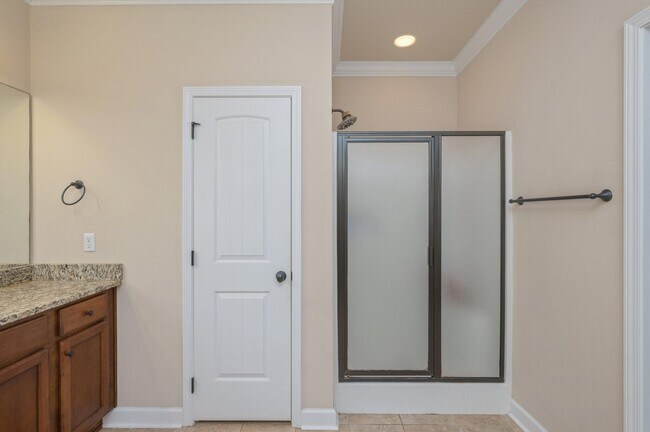 Building Photo - 4434 Mirada Way