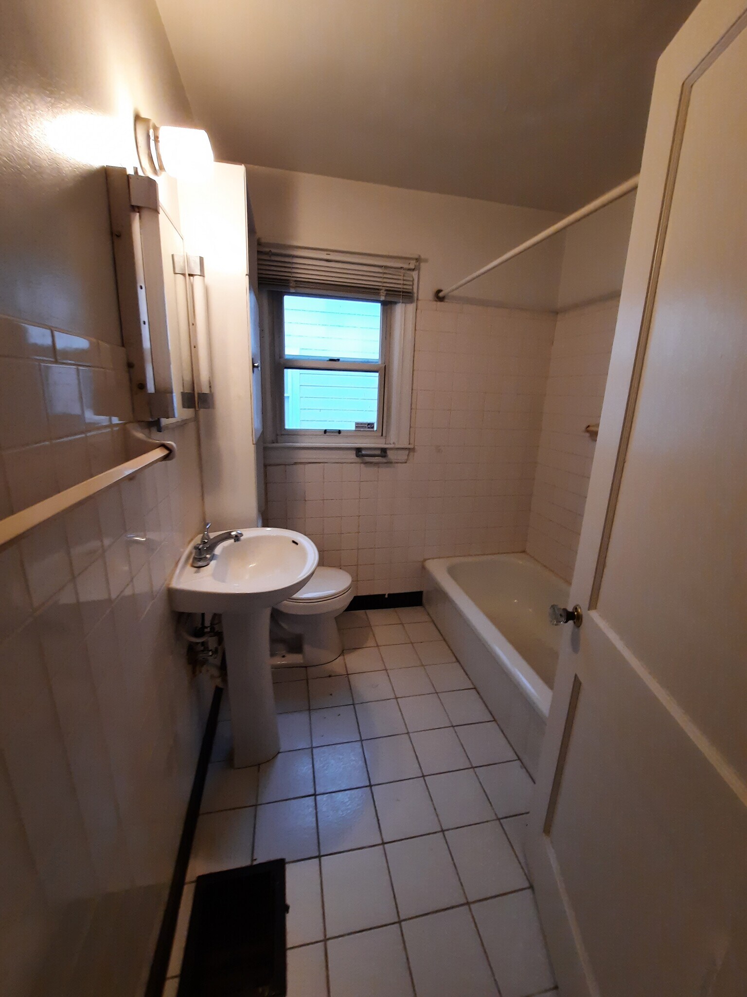 1st floor Bath - 1776 Dixdale Ave