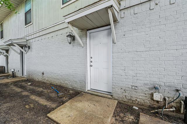 Building Photo - 4921 Miller Ave