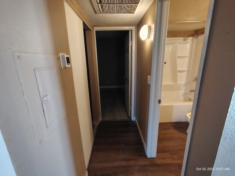 Building Photo - 3663 Kolendo Ct