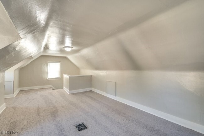 Building Photo - 920 Bloomfield Ave