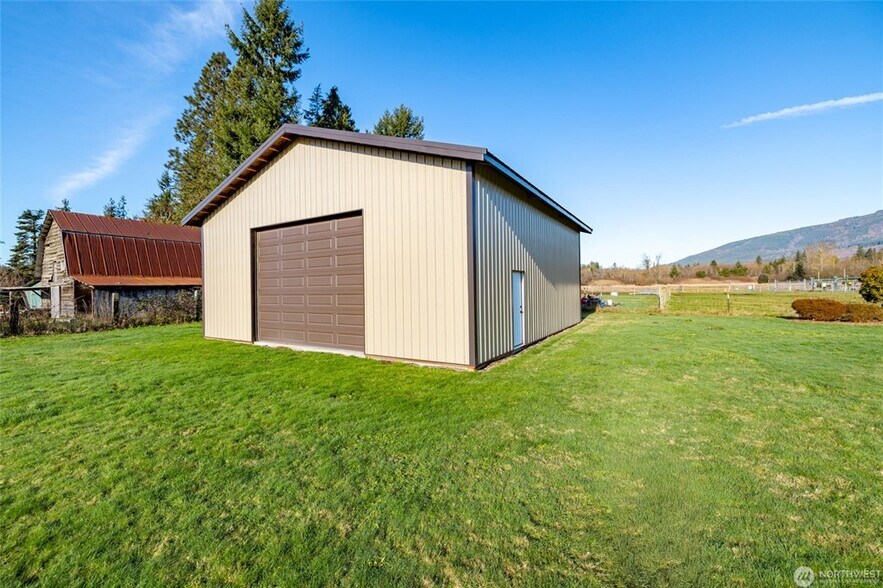 Building Photo - 965 N Fruitdale Rd