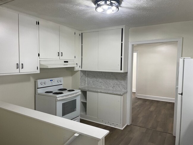 Building Photo - 435 Roan St