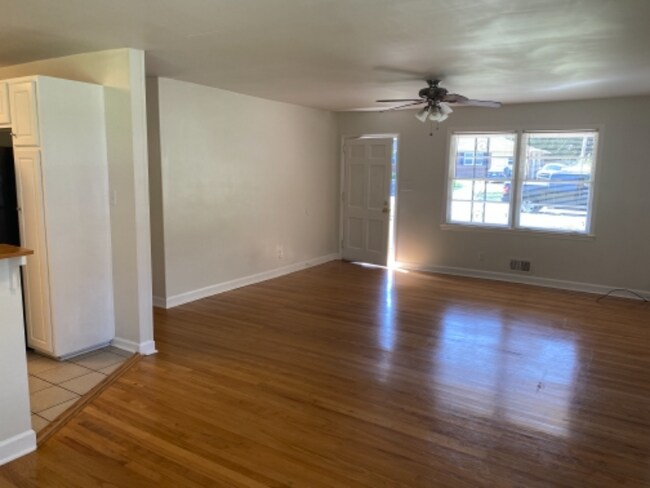 Building Photo - 1606 Winter St