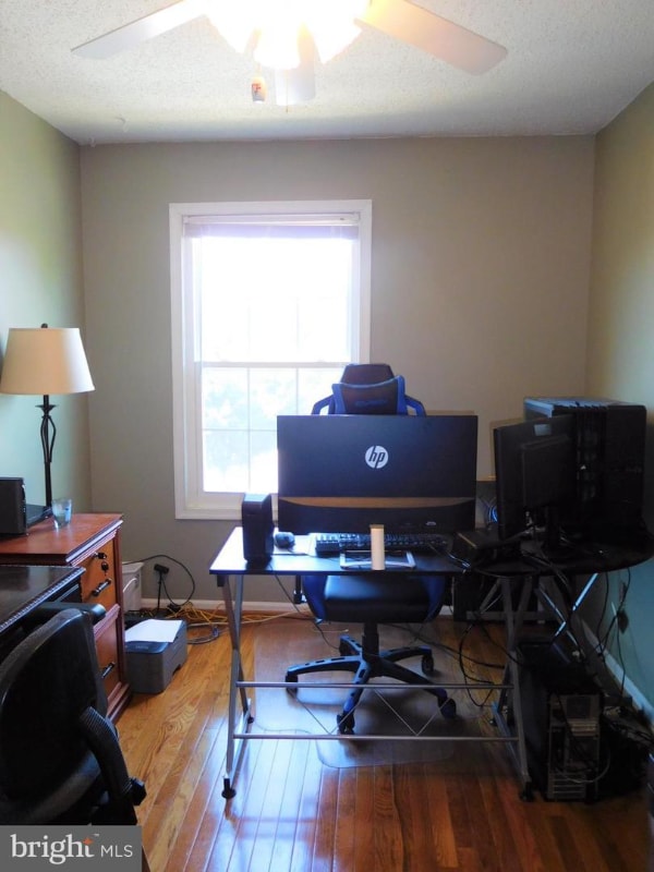 Building Photo - 9300 Caspian Way