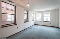 Building Photo - 830 South St