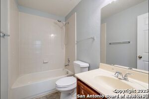Building Photo - 618 Cormorant