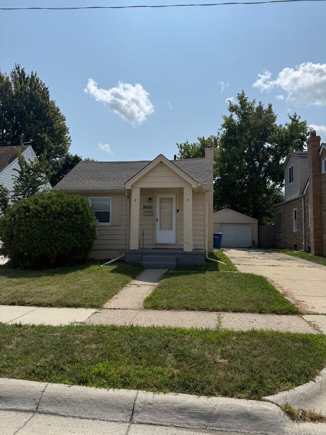 Building Photo - 8660 Timken Ave