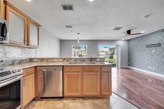 Building Photo - 200 Sterling Springs Ln