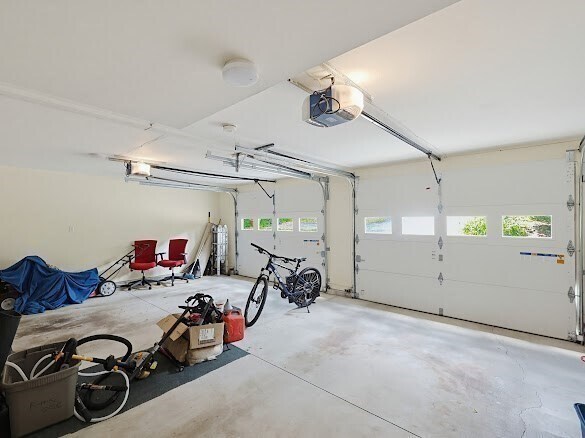 Building Photo - 17 Churchill Rd