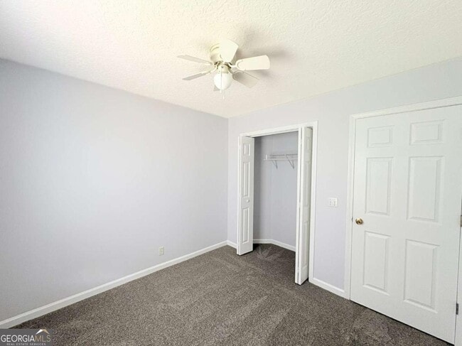 Building Photo - 120 Pleasant Breeze Way