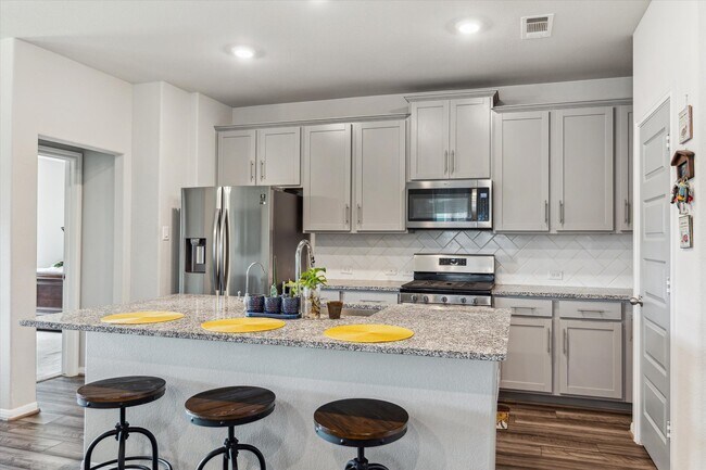 Building Photo - 13309 Emerald Mallard Dr