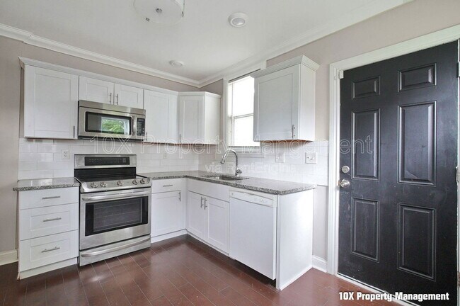 Building Photo - 917 Lockbourne Rd