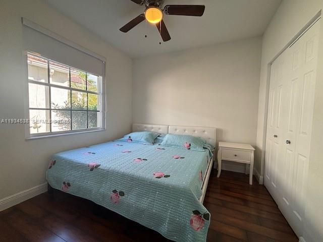 Building Photo - 712 Tulip Cir