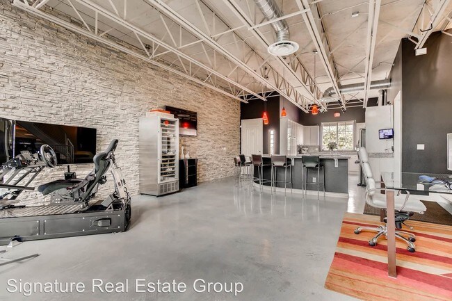 Building Photo - 3 br, 2 bath House - 5667 Deer Creek Falls