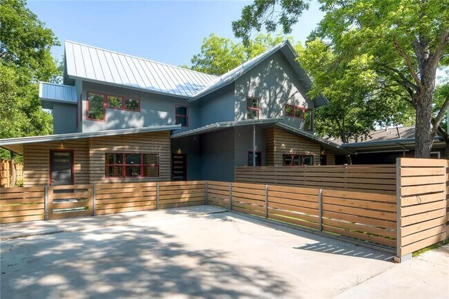 Building Photo - 5605 William Holland Ave