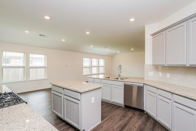 Building Photo - 326 Pickwick Gdns Ln