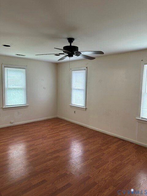 Building Photo - 7617 Sunny Bank Dr