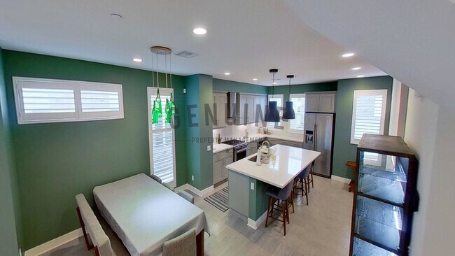 Building Photo - Beautifully Furnished 3Bd 3.5Ba Condo in Costa Mesa