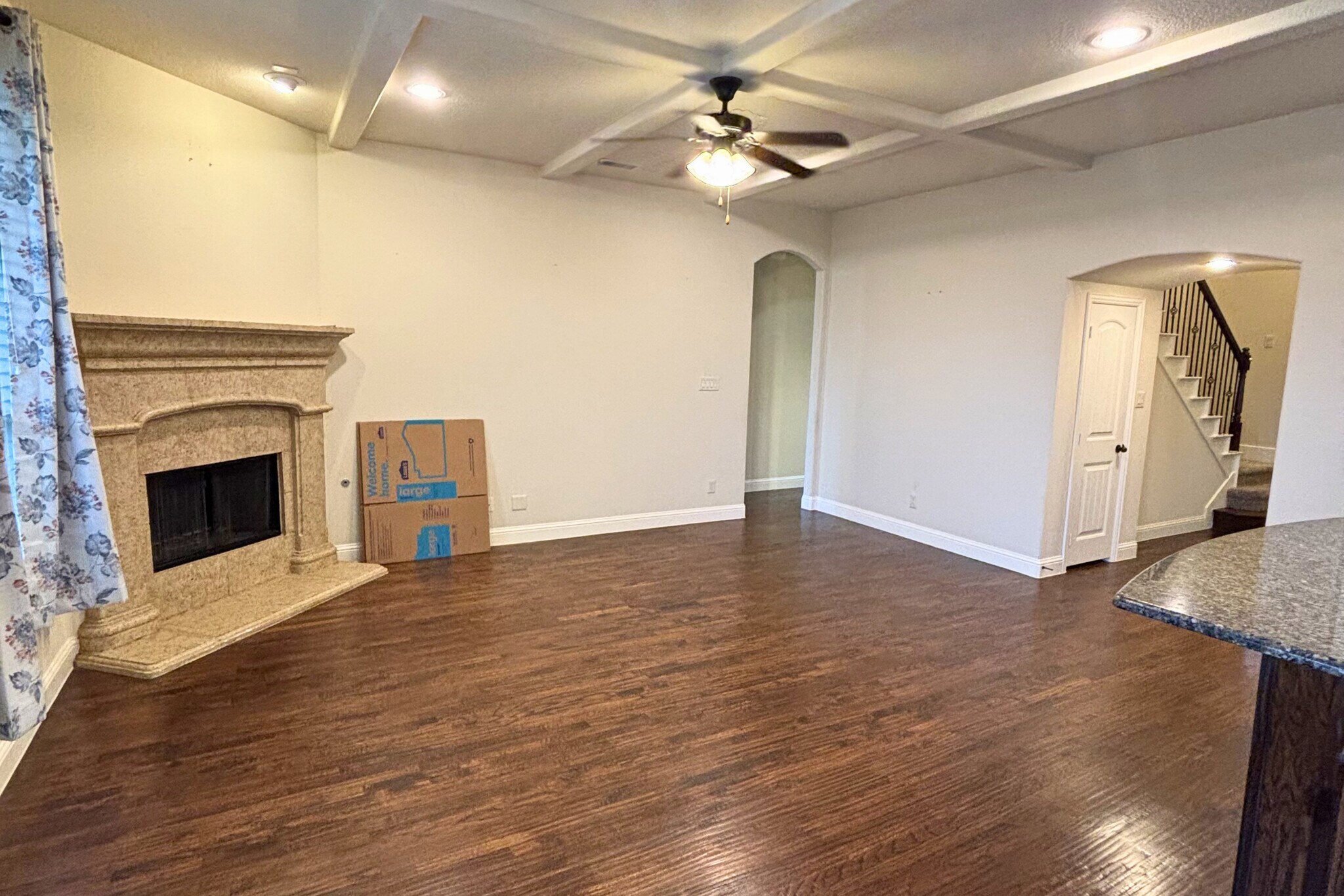 Building Photo - 5547 Lightfoot Ln