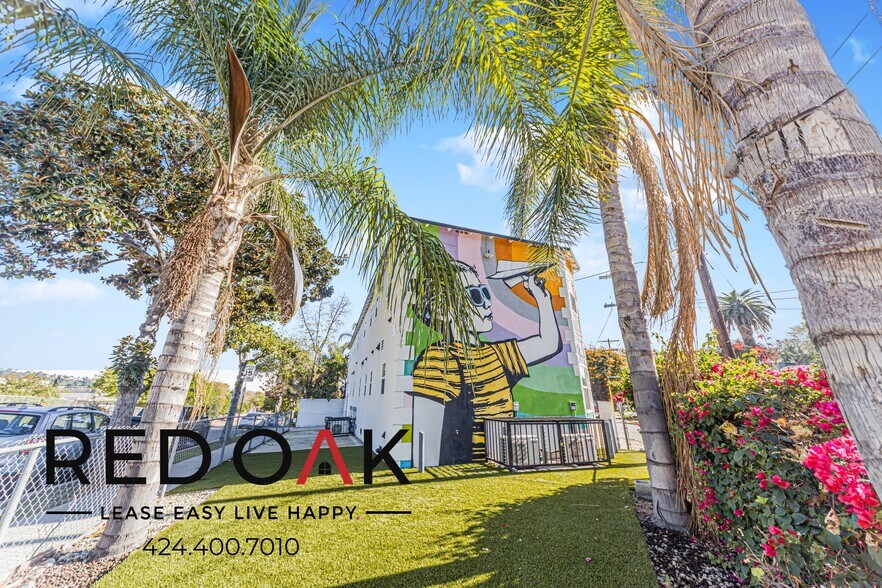 Building Photo - 1060 N Avenue 50