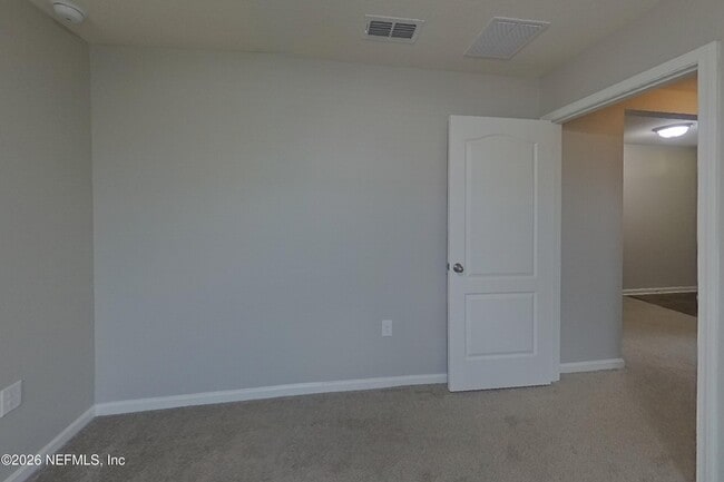 Building Photo - 2210 Pebble Point Dr