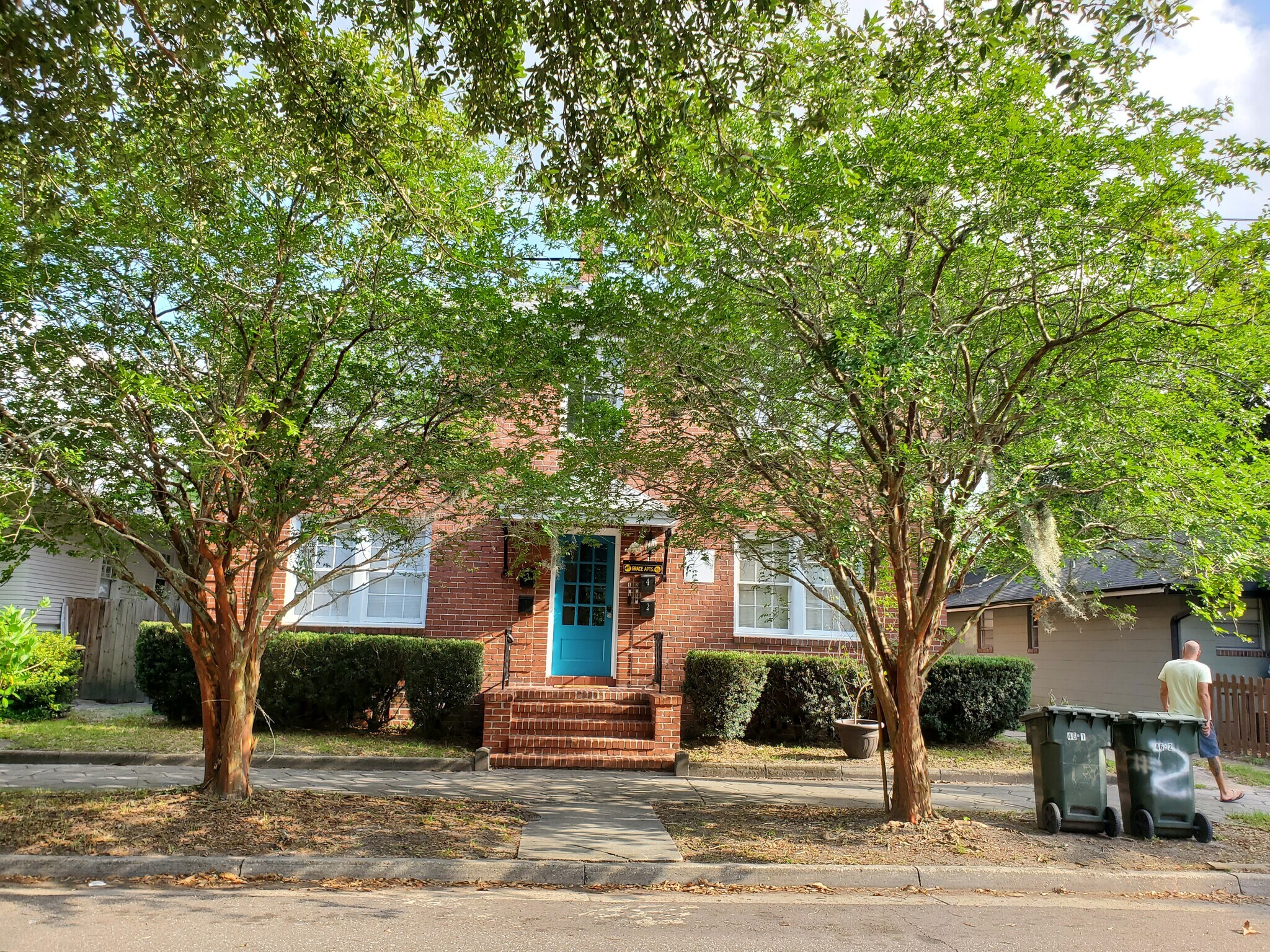 Building Photo - 46 W 11th St