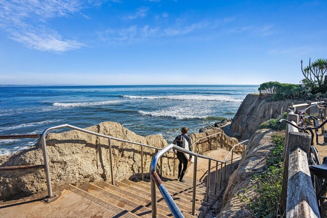 Building Photo - Stunning Home | Coastal Living | Ocean Views