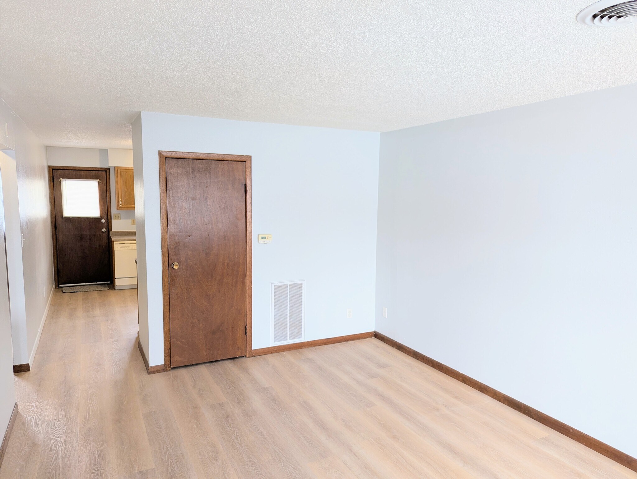 Building Photo - 182 3rd Ave