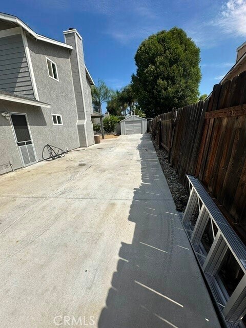 Building Photo - 26286 Topanga Way