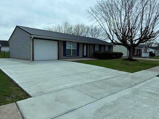 Building Photo - 1760 Shoshoni Dr