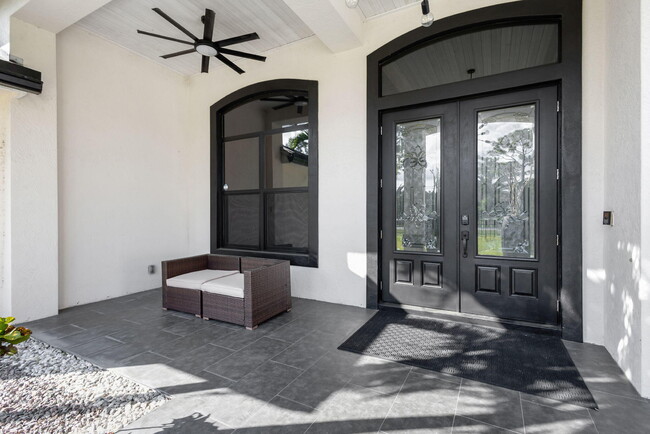 Building Photo - 13803 Citrus Grove Blvd