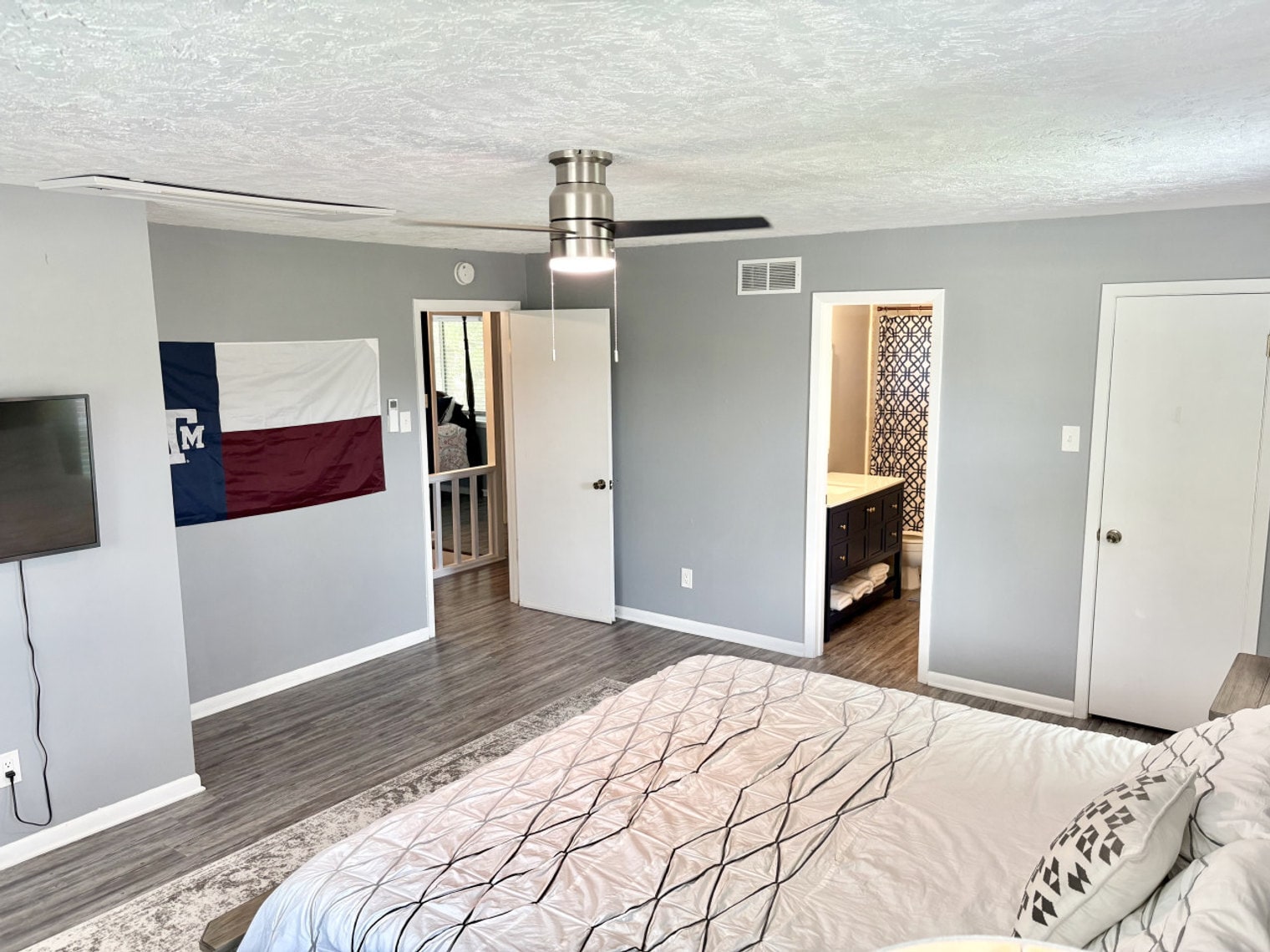 Building Photo - 1105 Glade St