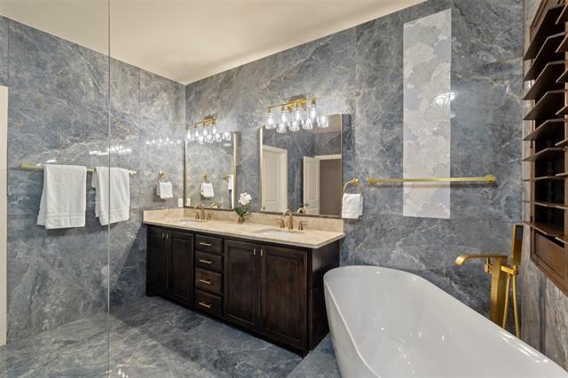 Building Photo - 1209 Savoy Ln