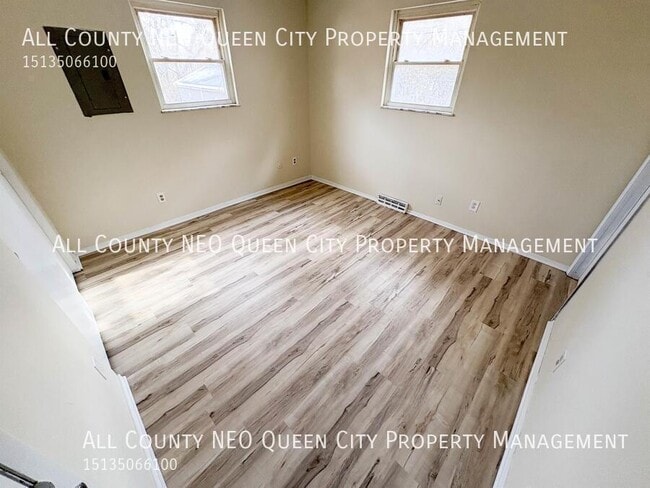 Building Photo - 2420 Ulrich Ave