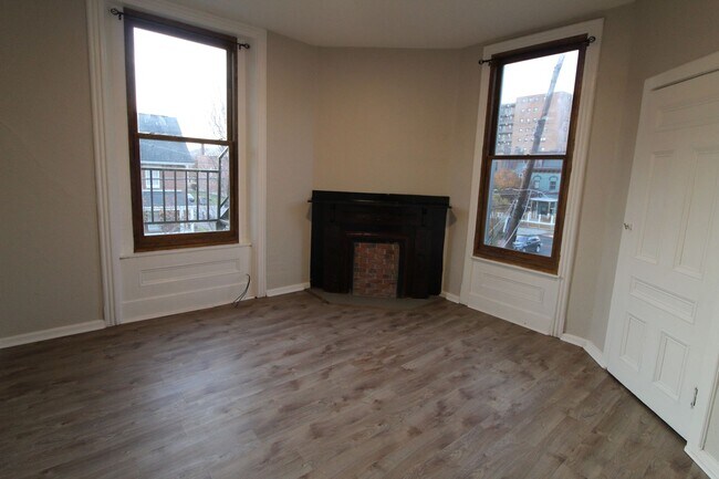 Building Photo - 1100 Allegheny Ave