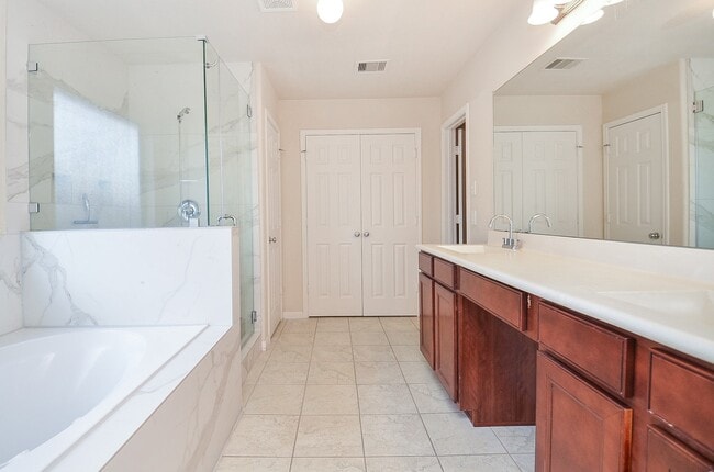 Building Photo - 26715 Mandrake Falls Ct