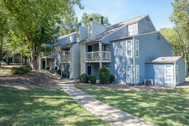 Building Photo - 3911 Water Oak Dr