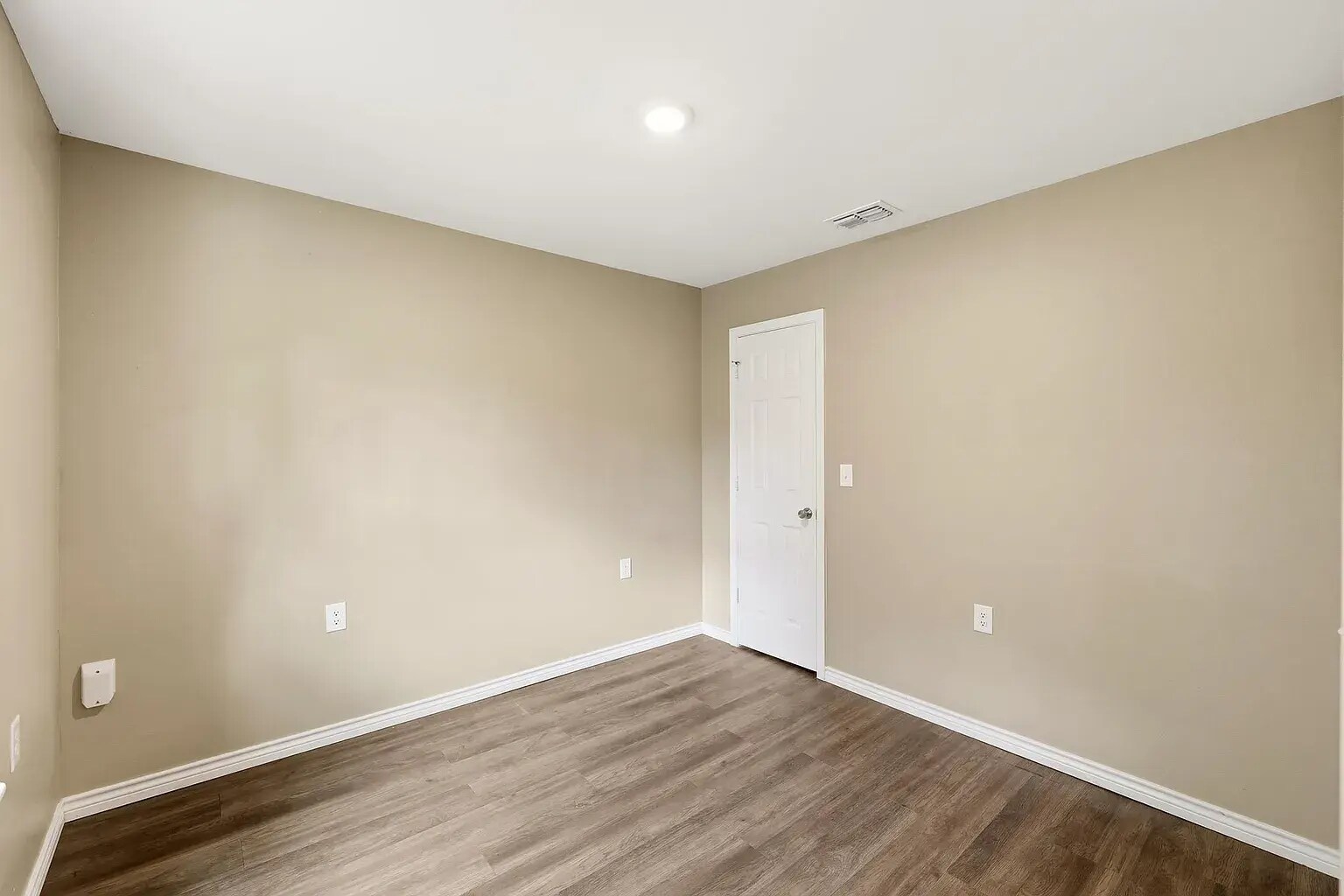 Building Photo - 612 Timberline Dr