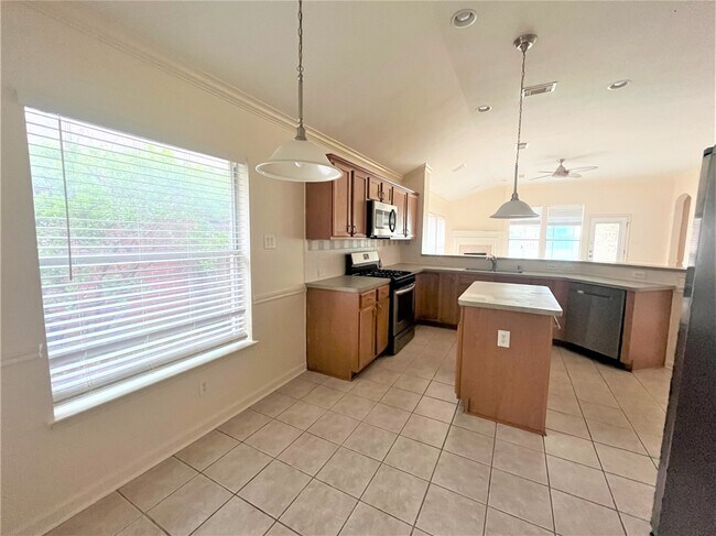 Building Photo - 3010 Calvert Crossing Ct