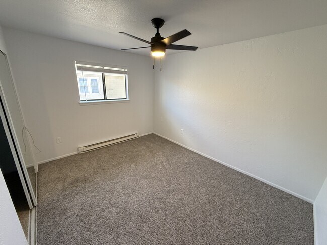 Building Photo - 310 Chimney Park Dr