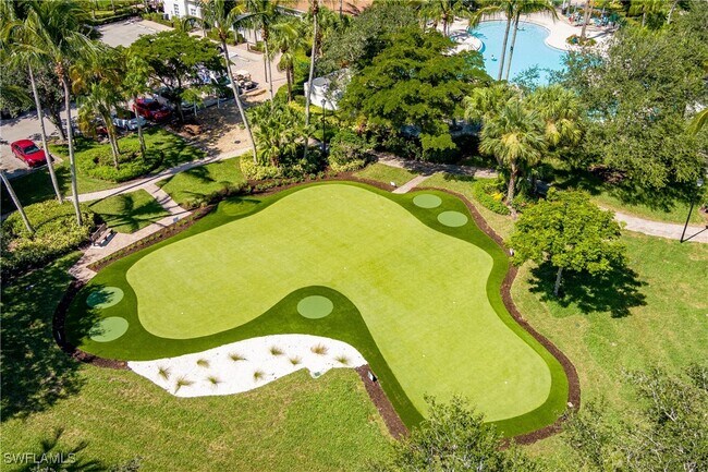 Building Photo - 4949 Kingston Way